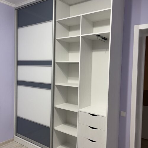 shkafy-kupe na zakaz